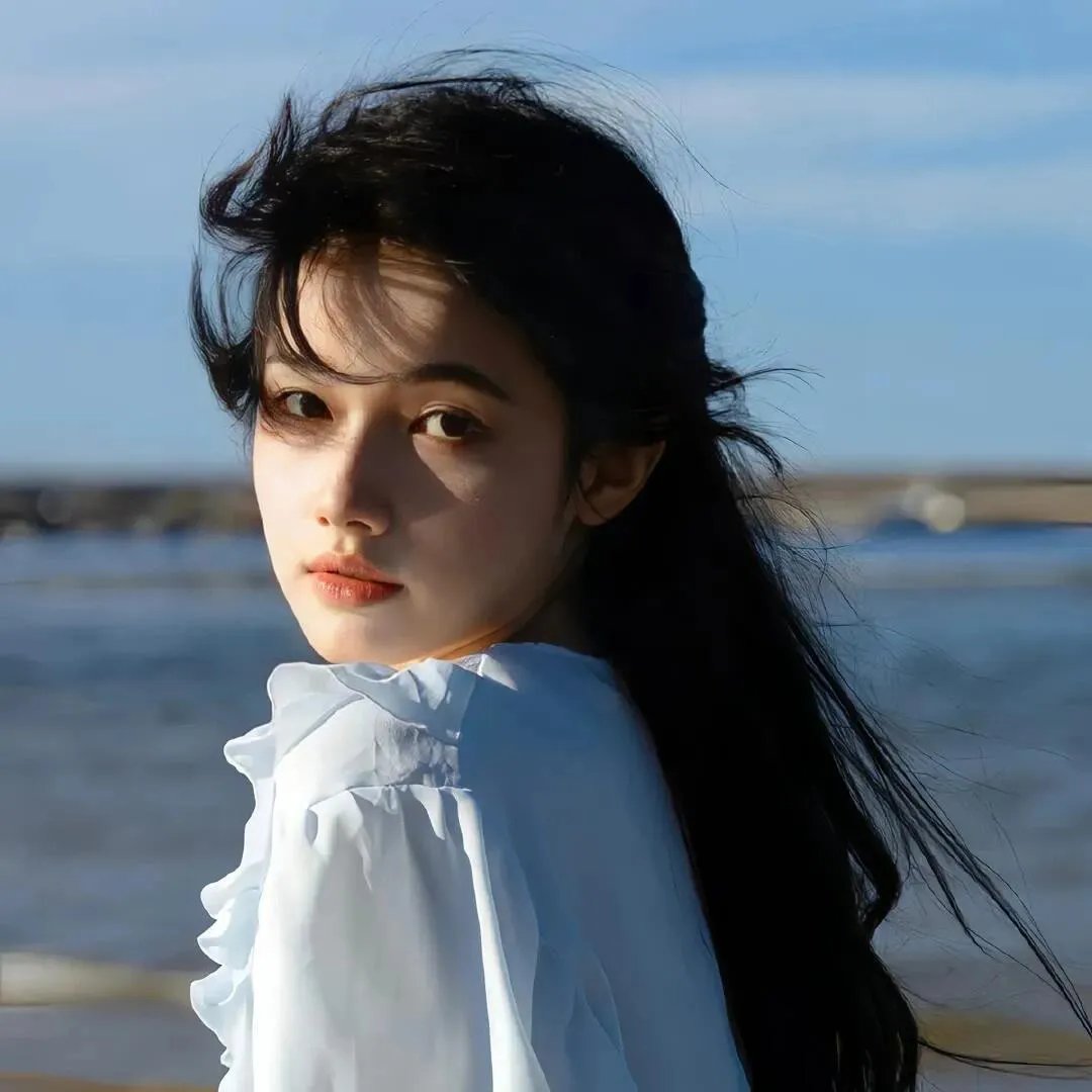 攀岩女孩儿